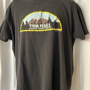 Tee: rare vintage 1990 twin peaks sheriff xl david lynch made in usa
